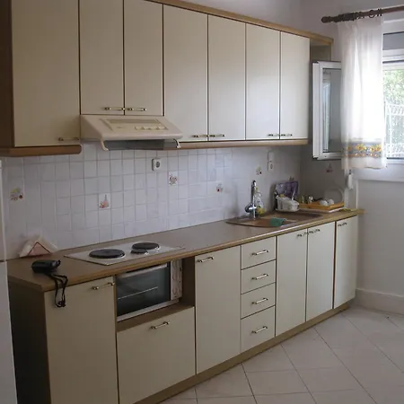 Apartment Avlakia Beach & *